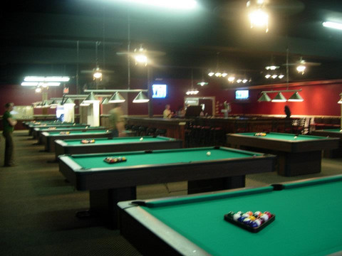 Normandy旅游景点-Perfect Rack Billiards