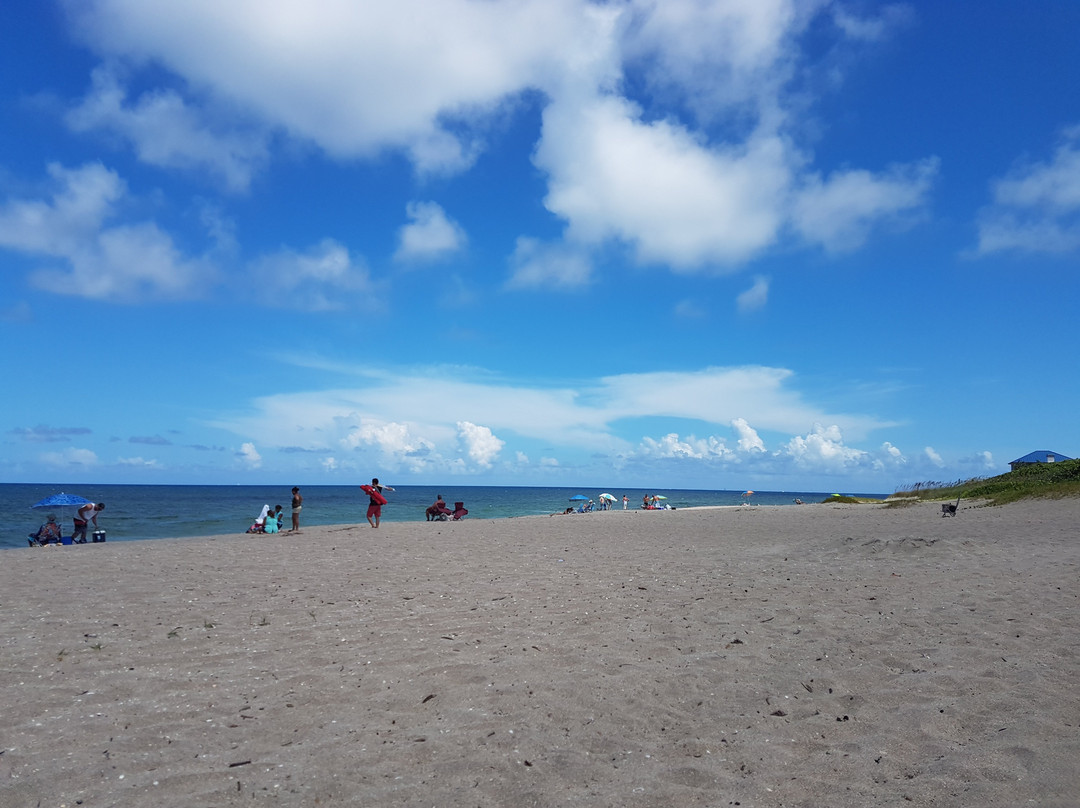 Santa Lucea Beach景点图片