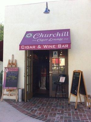 Churchill Cigar Lounge景点图片