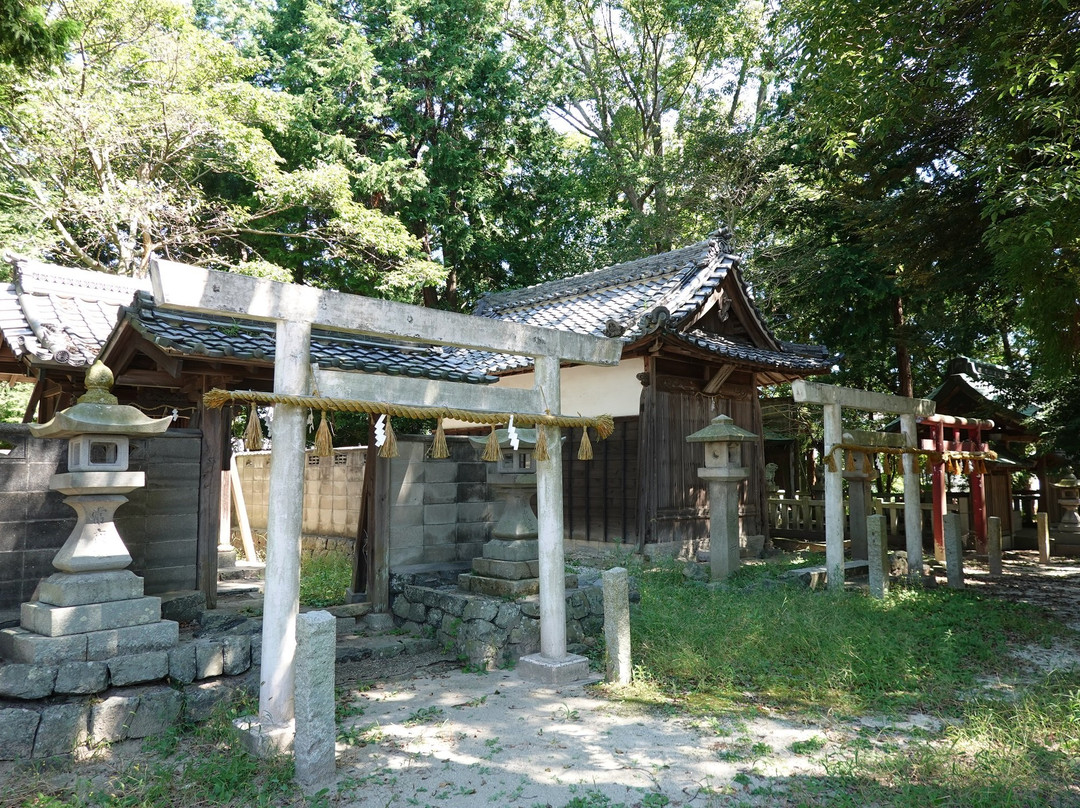 Irumi Shrine景点图片