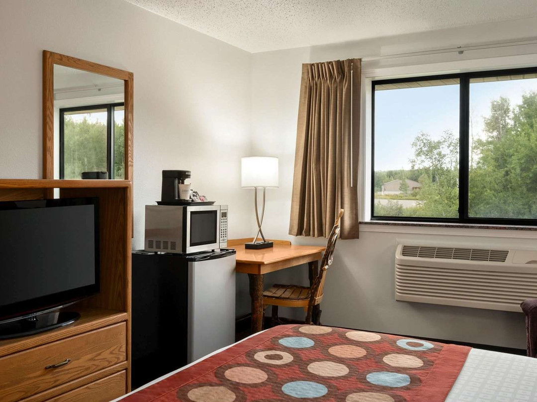 Super 8 by Wyndham Eveleth主图