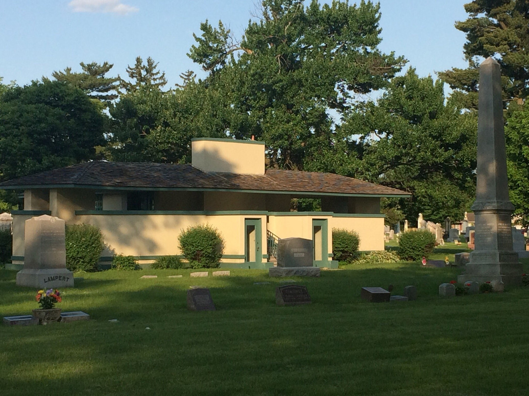 Pettit Memorial Chapel景点图片