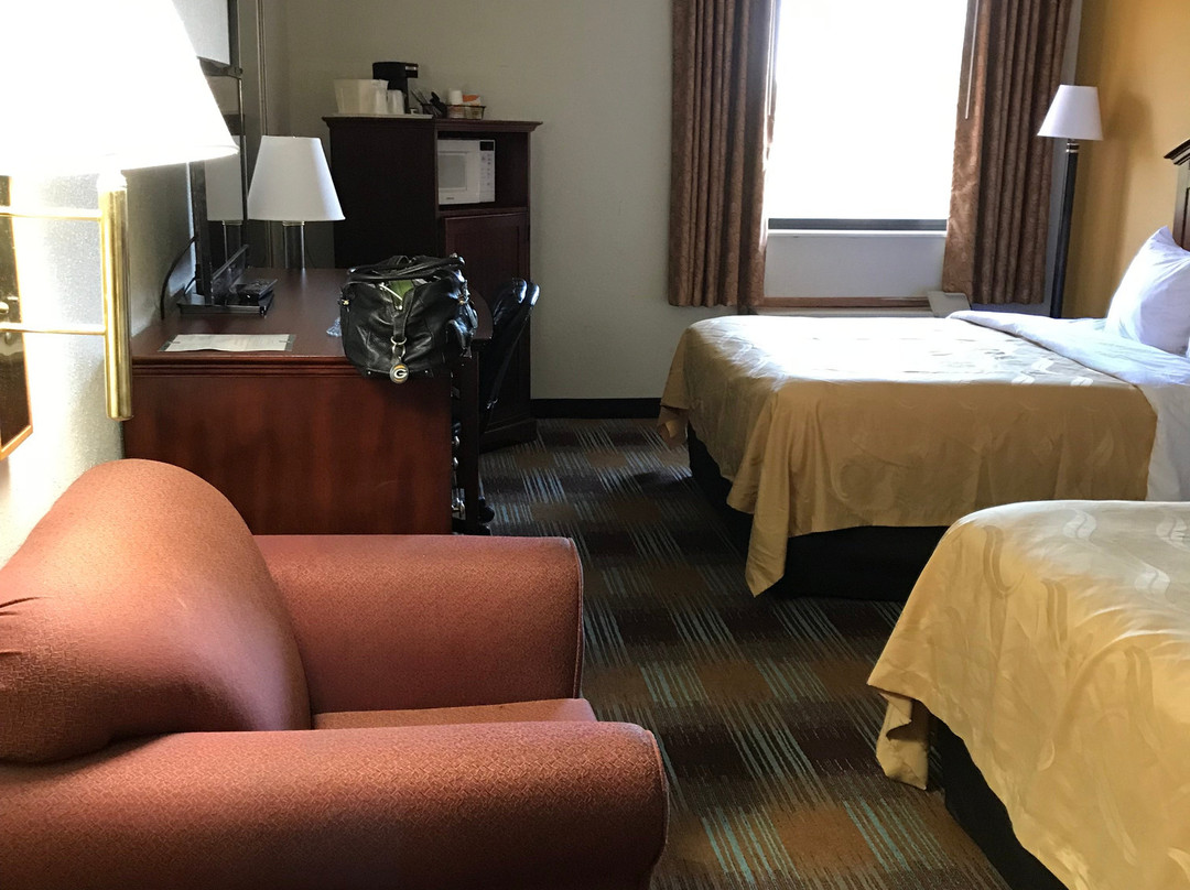 Quality Inn & Suites Miamisburg - Dayton South主图
