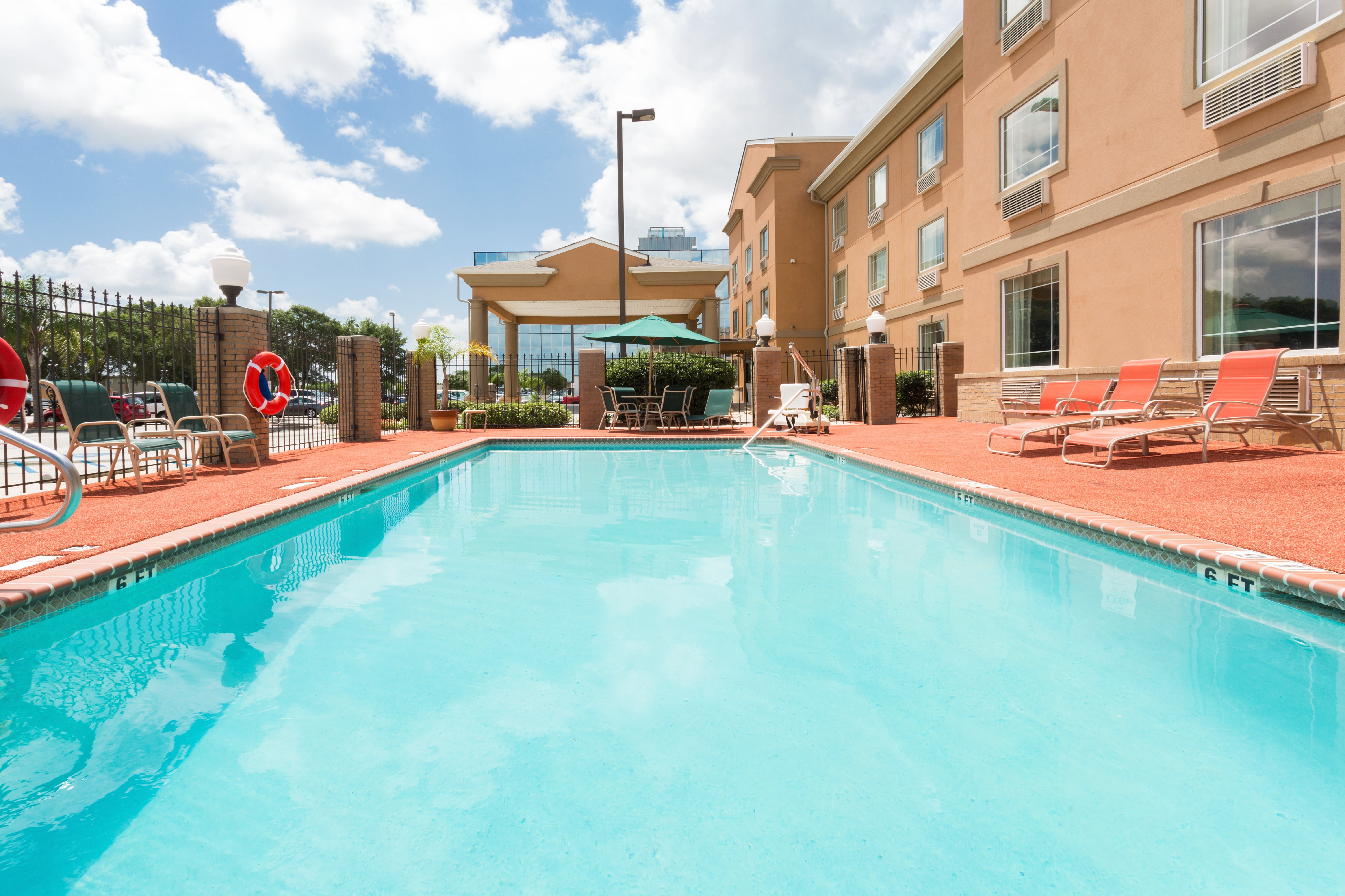 Holiday Inn Express Harvey-Marrero, an IHG hotel-官方