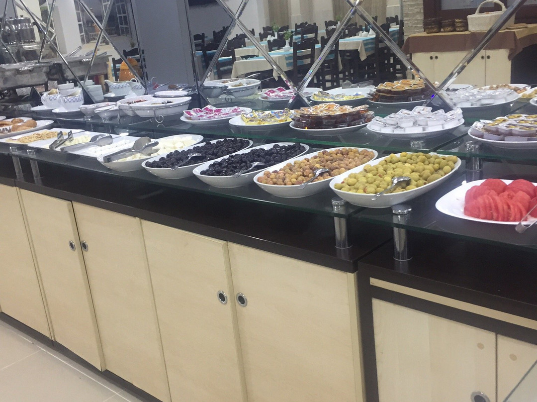 Adana Kucuksaat Hotel主图