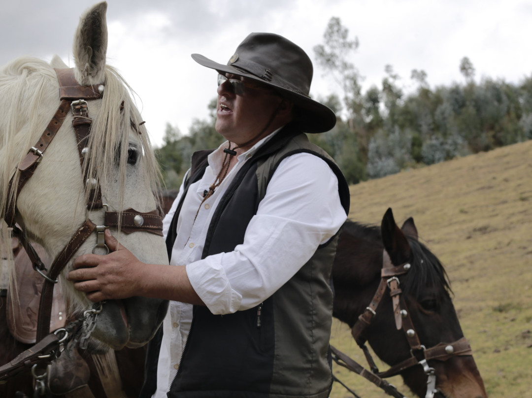 Horse riding in cusco Gabriel's Ranch景点图片