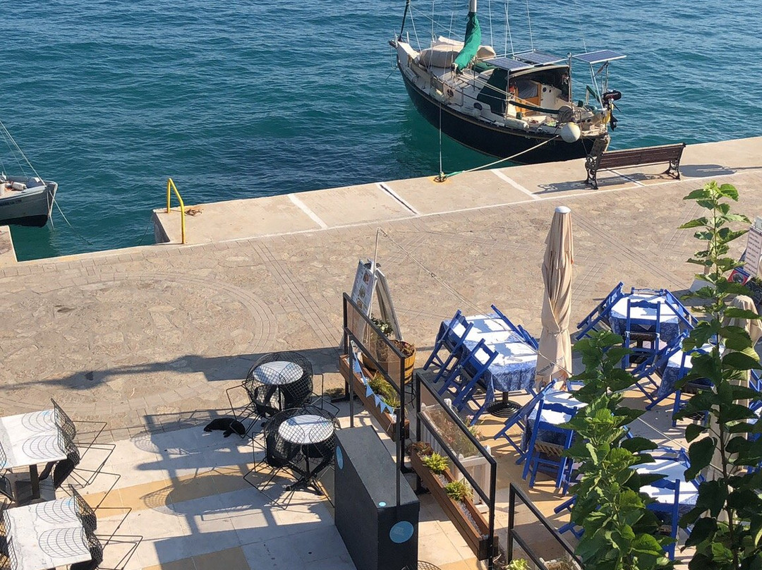 Samaina Port Hotel主图