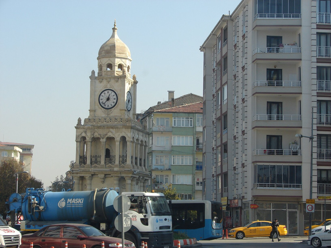 Emeksiz Saat Kulesi