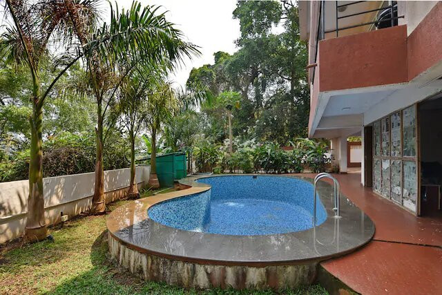 Bros Hostel