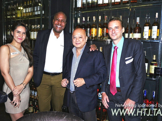 Top of the Alpha-马卡蒂必去景点