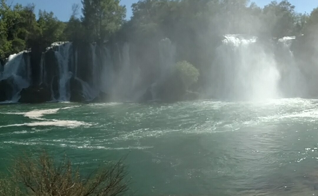Kravice Falls景点图片