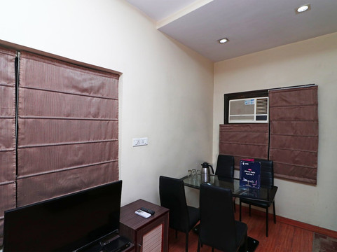 OYO Shanti Palace主图