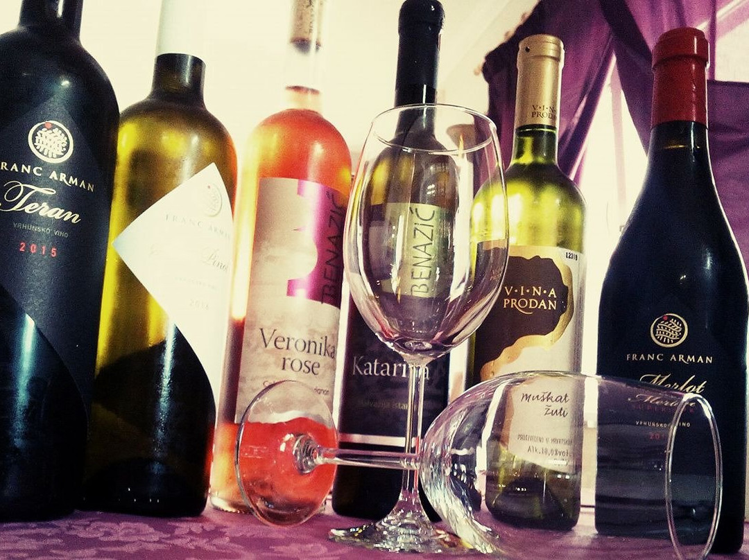 Bistro Lavanda主图