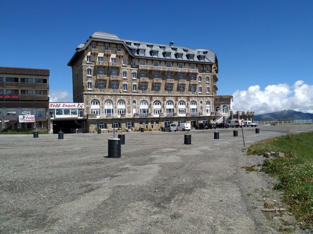 Freddy Sutra Parapente-巴涅尔-德吕雄必去景点