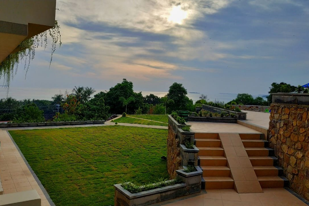 The Happinezz Hills Hotel主图