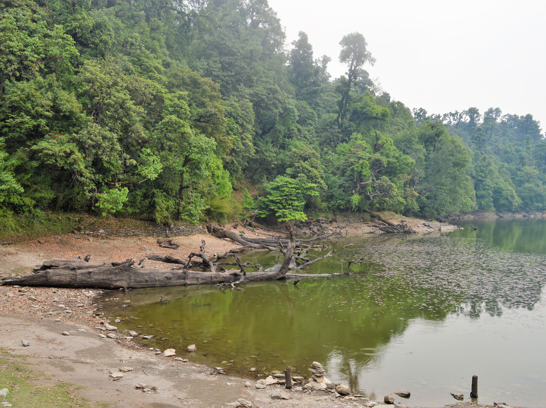 Deoria Tal Lake景点图片