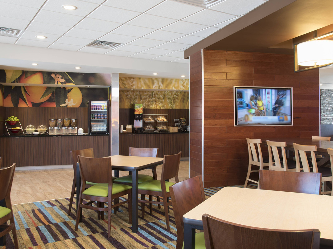 Fairfield Inn & Suites Jackson Clinton主图