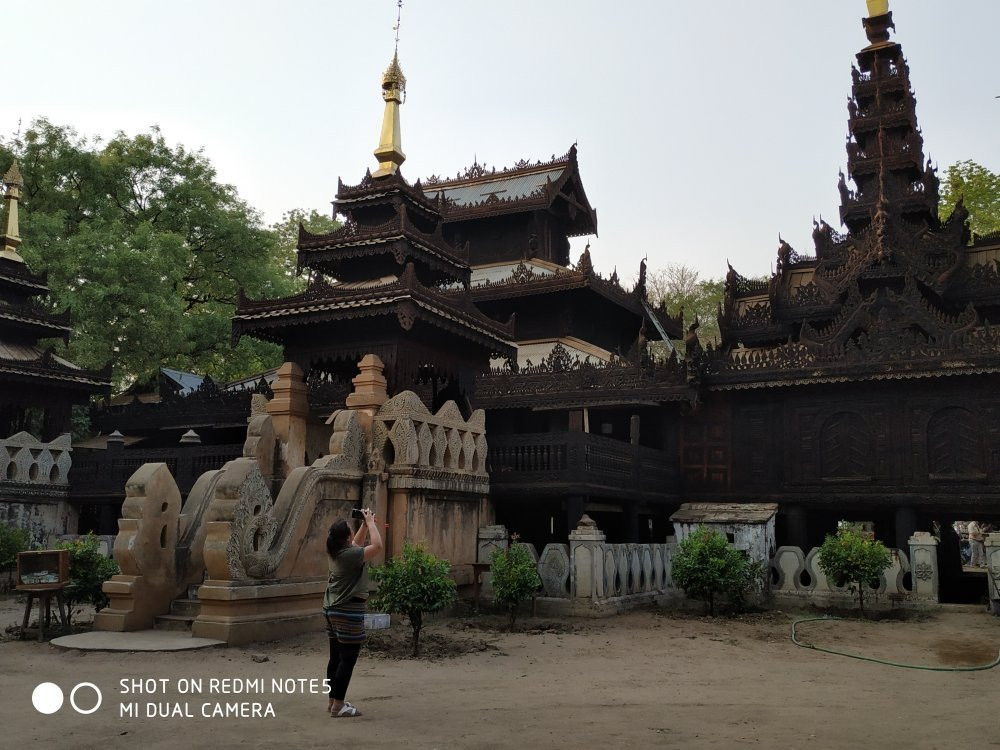 Nat Taung Kyaung Monastery-Leya必去景点
