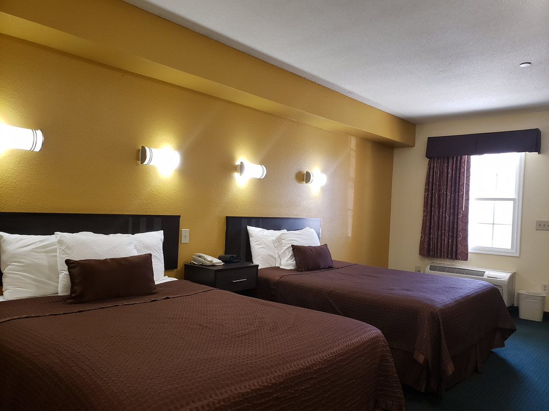 Executive Inn & Suites主图