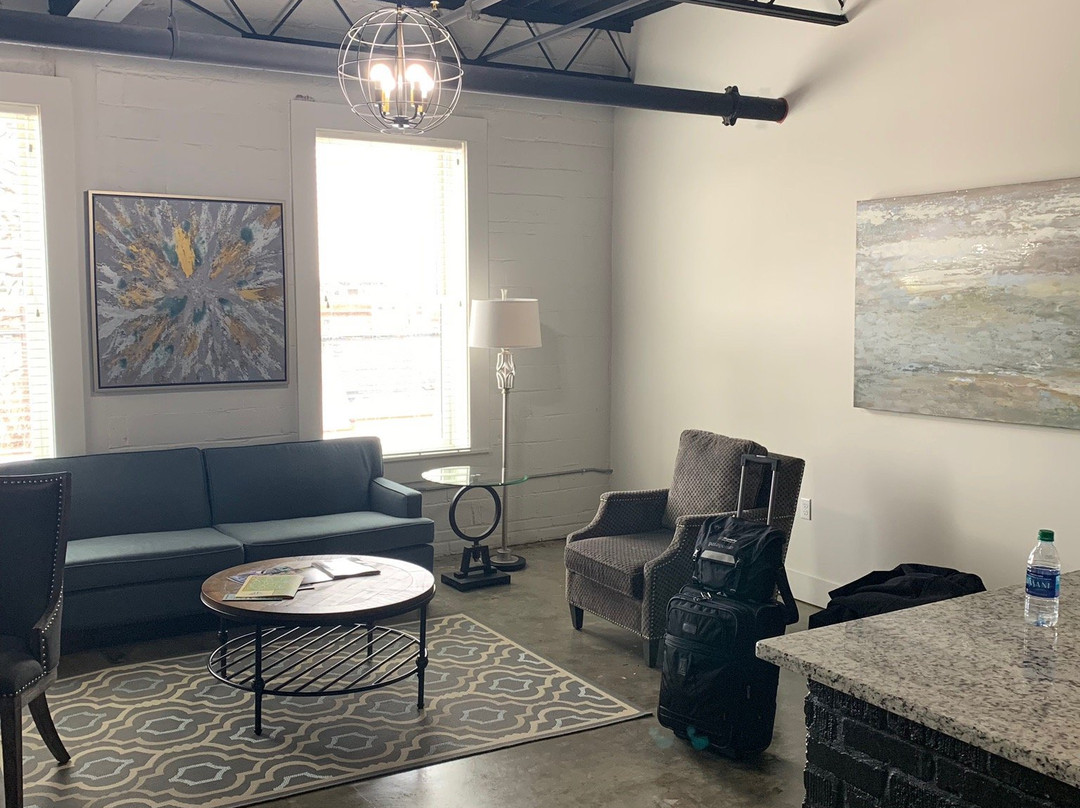 The Lofts at 517主图