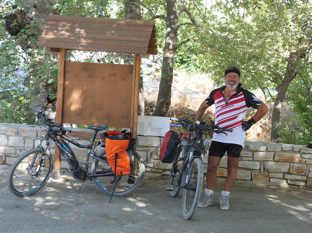 Adams E-Bikes Crete景点图片