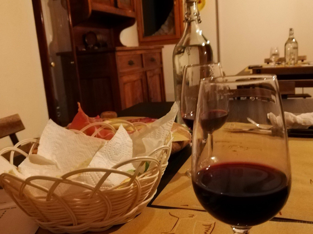 Tre Monti Sant'Anna Cantina e Agriturismo con Camere