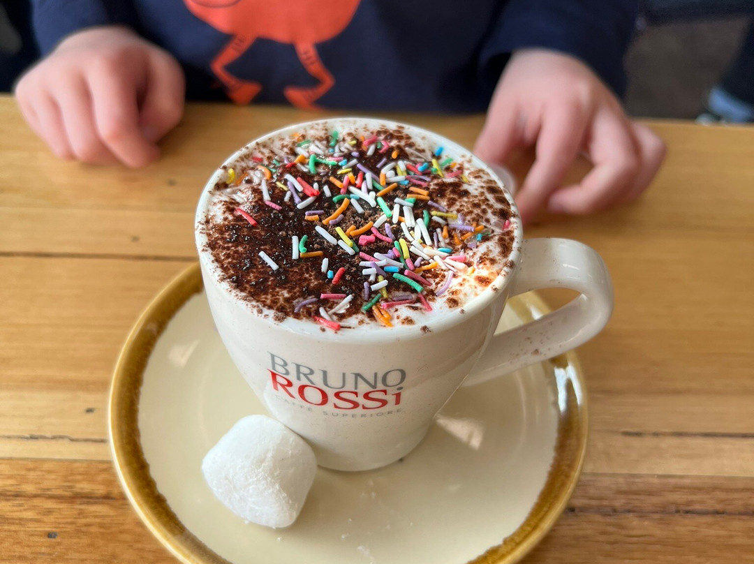 Moes Cafe & Restaurant