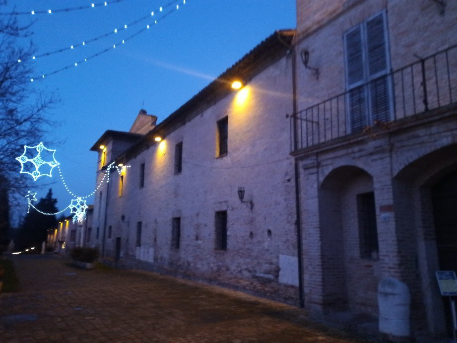 Abbazia di Chiaravalle di Fiastra景点图片