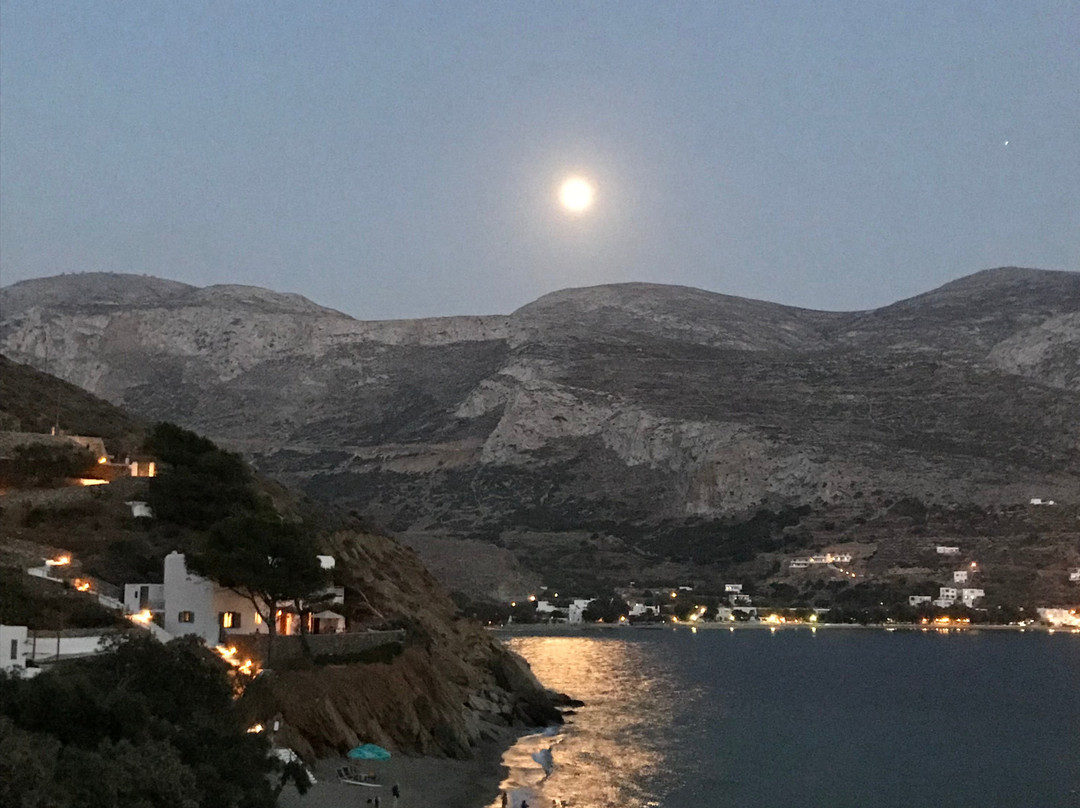 Levrossos Beach Apartments主图