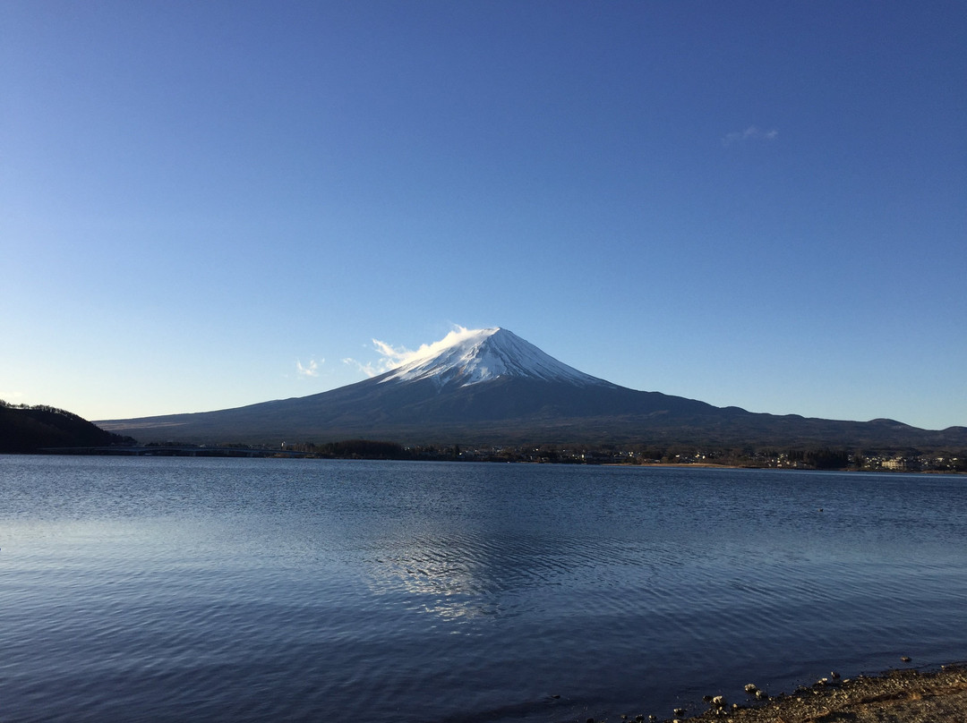 秀峰阁 湖月主图