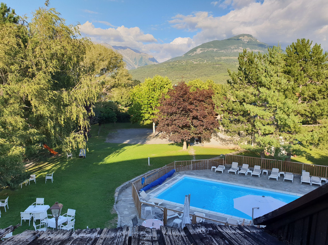 Logis Hôtel les Bartavelles主图