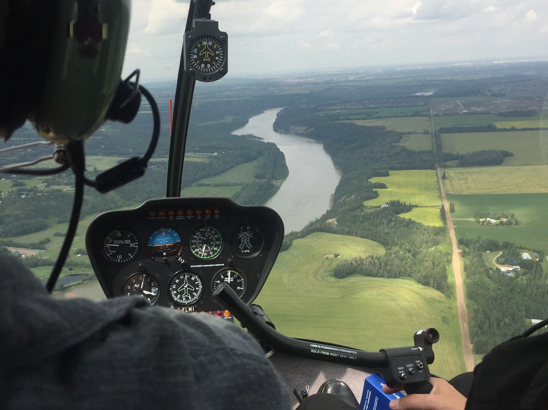 Edmonton Regional Helicopters景点图片