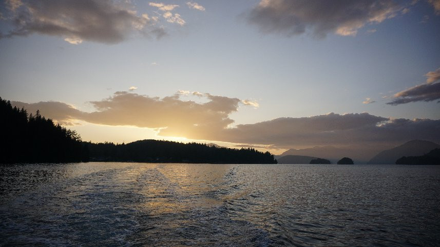 Bathgate General Store, Resort & Marina主图