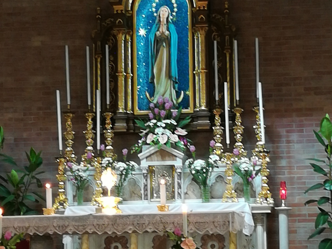 Miramare旅游景点-Chiesa Istituto Sorelle Immacolata