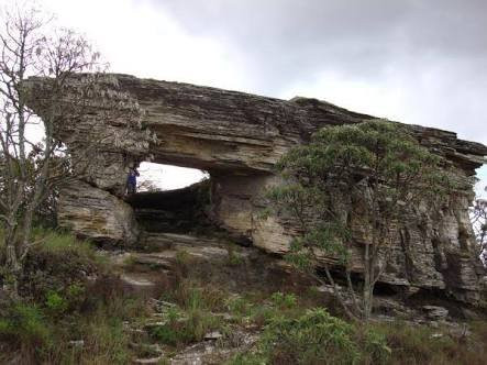 Pedra Furada-Sao Thome das Letras必去景点