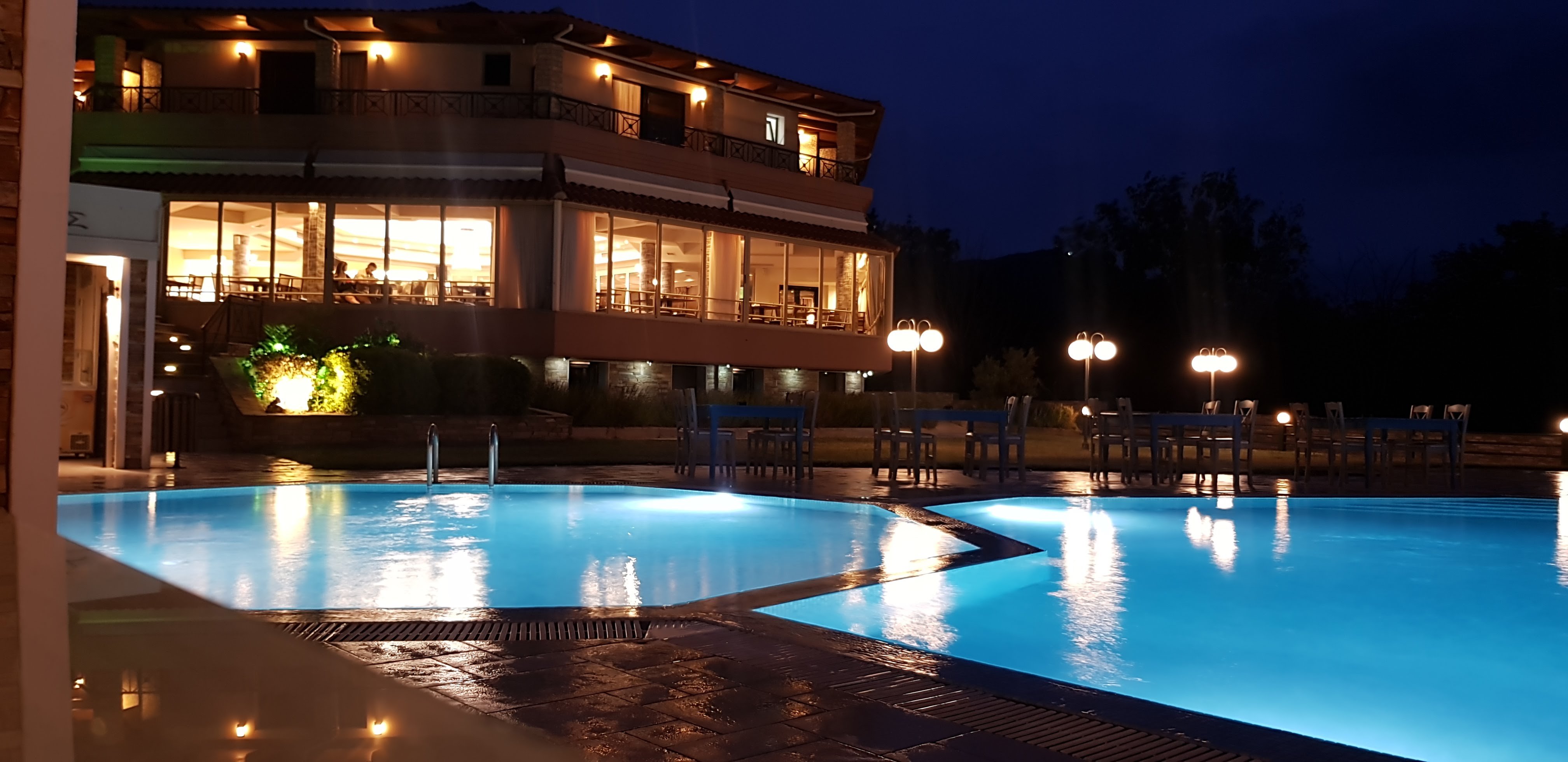 Ismaros Hotel-泳池