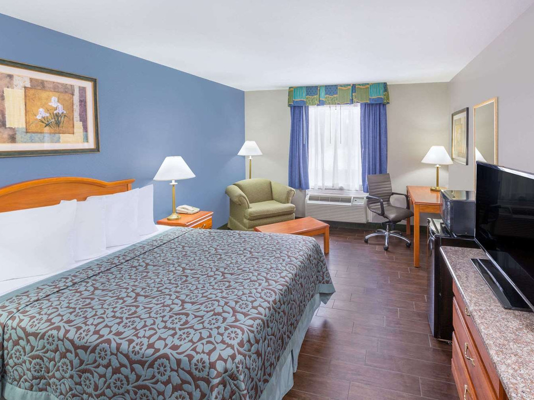 Days Inn by Wyndham Galliano la主图