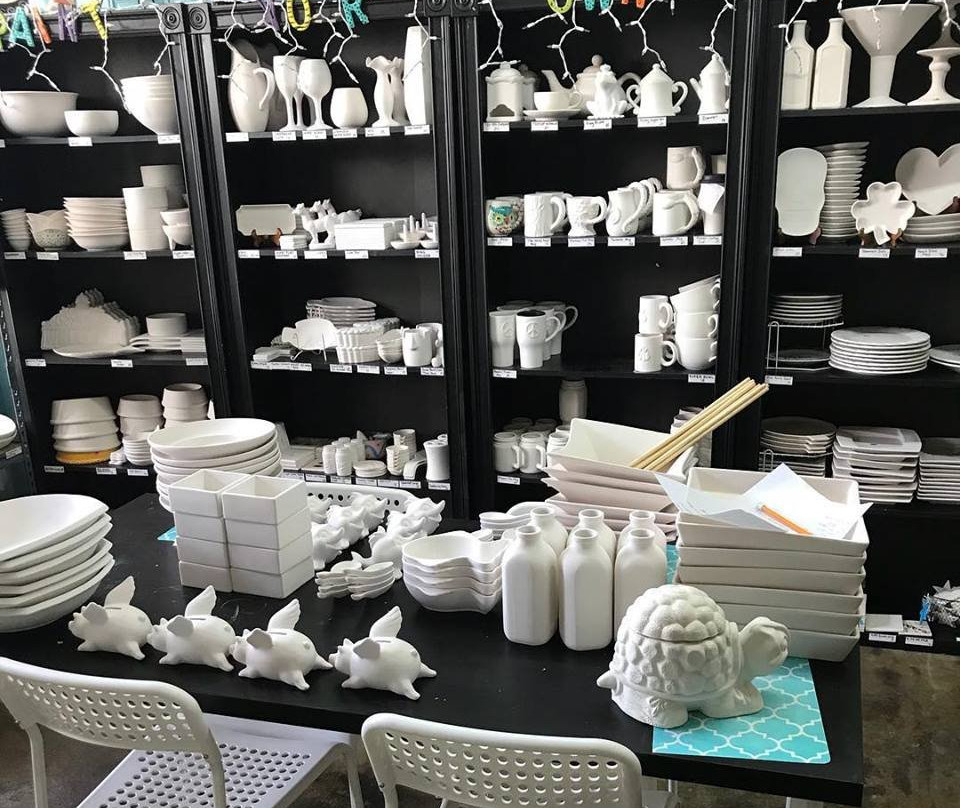 BrushFire Art Studio-德纳姆斯普林斯必去景点