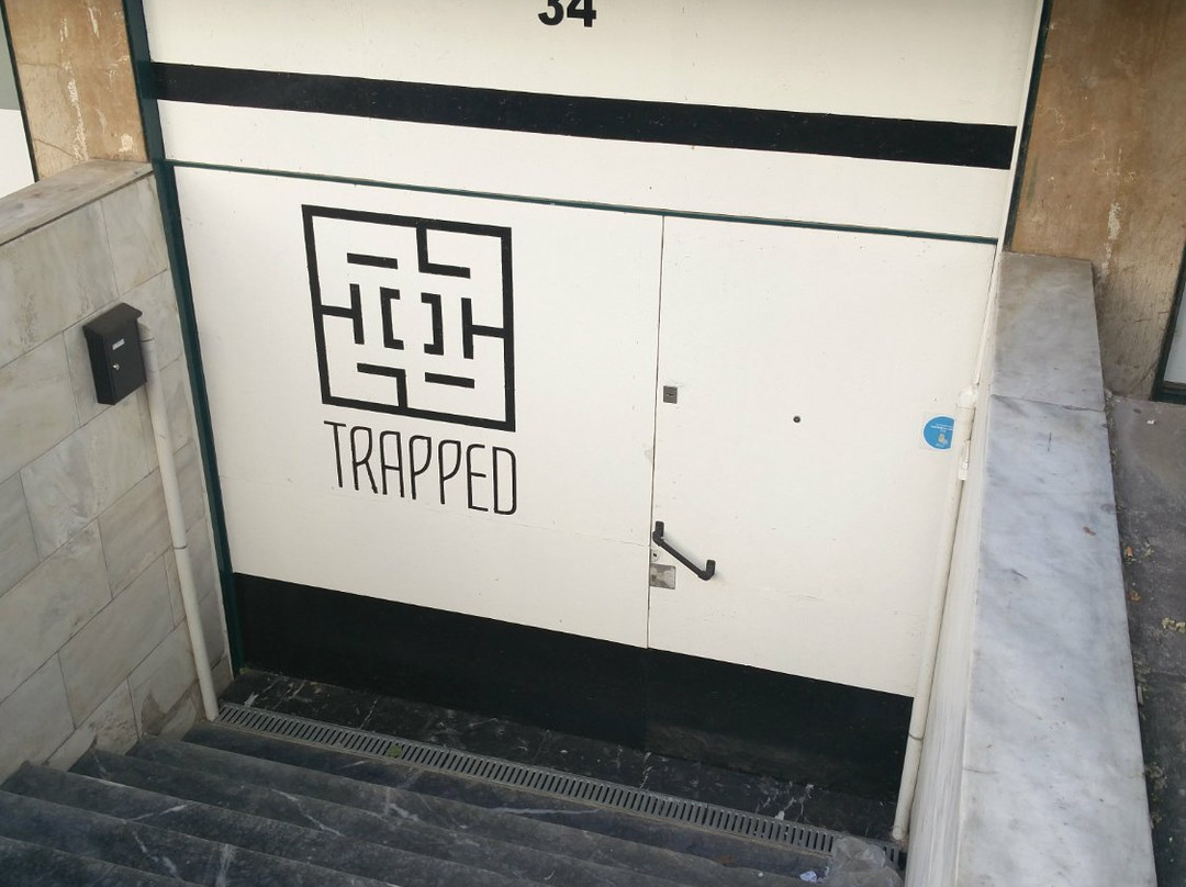 Filothei旅游景点-Trapped