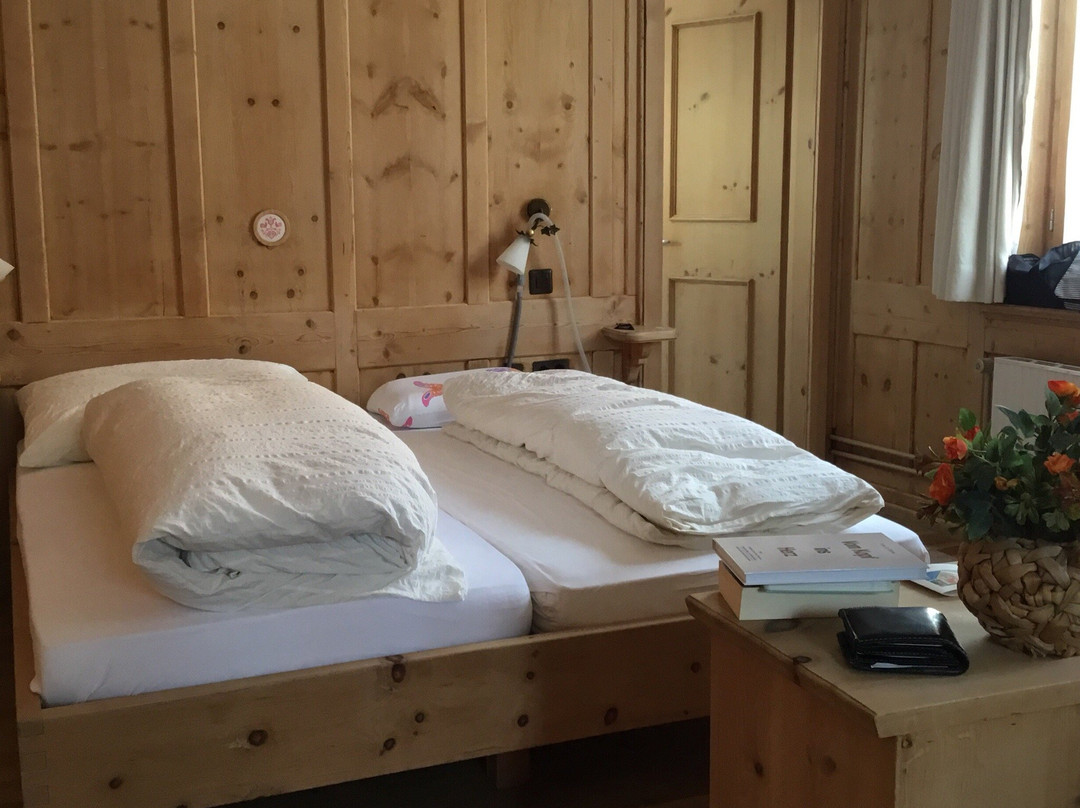 特劳贝酒店主图