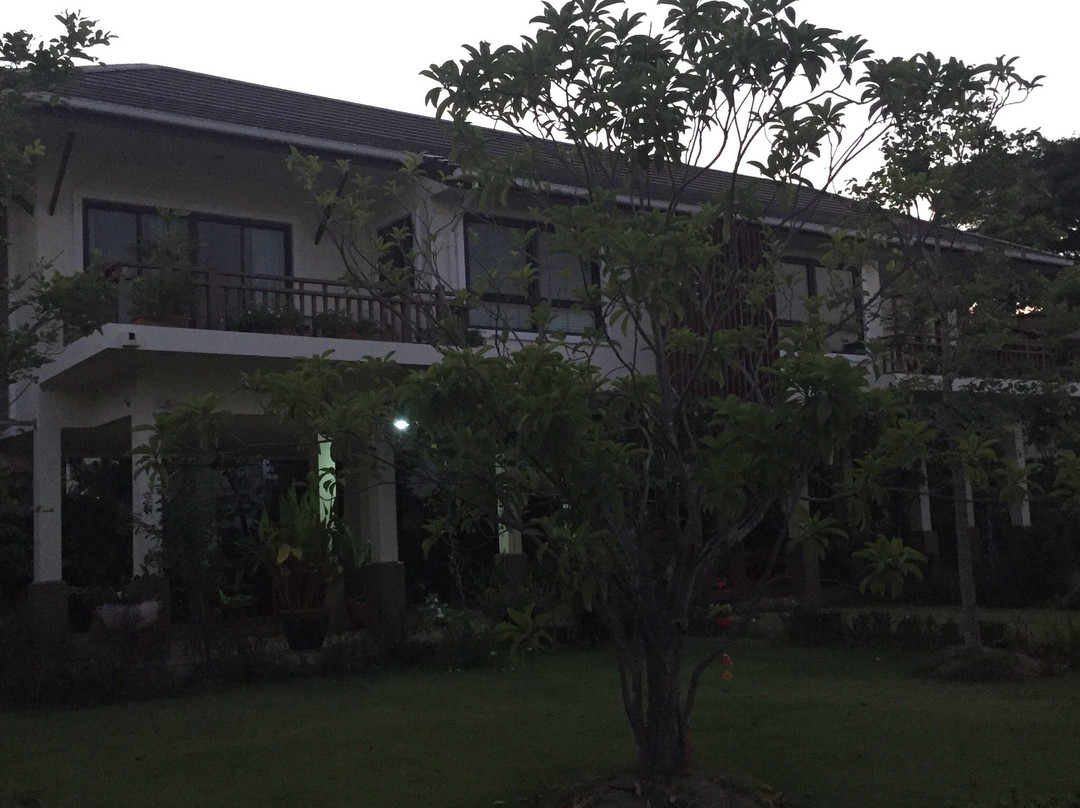 Rimtalay Angsila Guesthouse主图