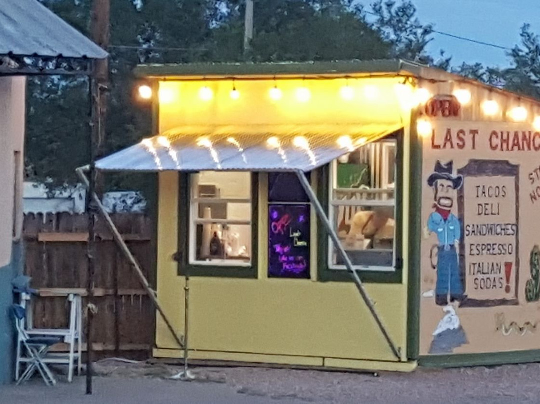 Tajique餐馆和美食-Last Chance Food Shack