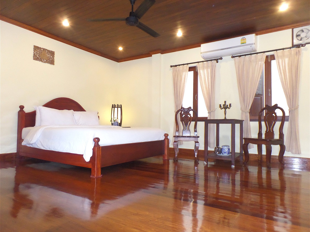 Peninsula Villas主图