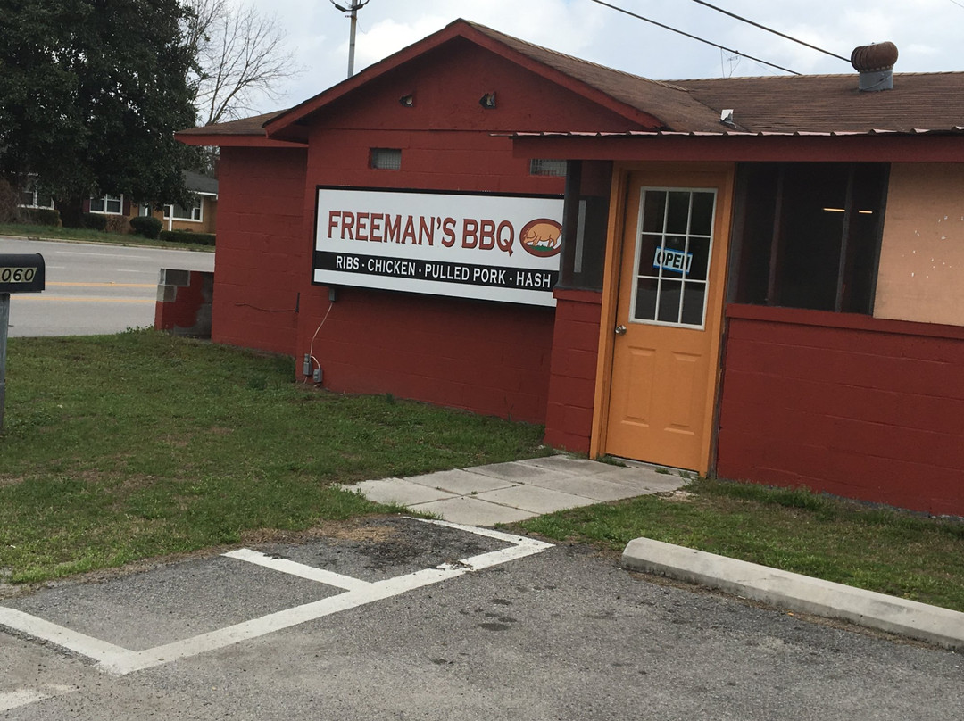 Bath餐馆和美食-Freeman's Bar-B-Que