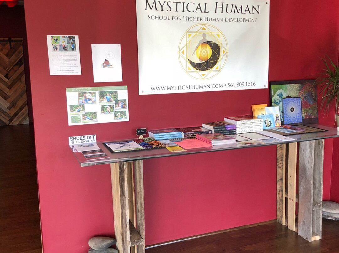 Mystic Yoga-朱诺海滩必去景点