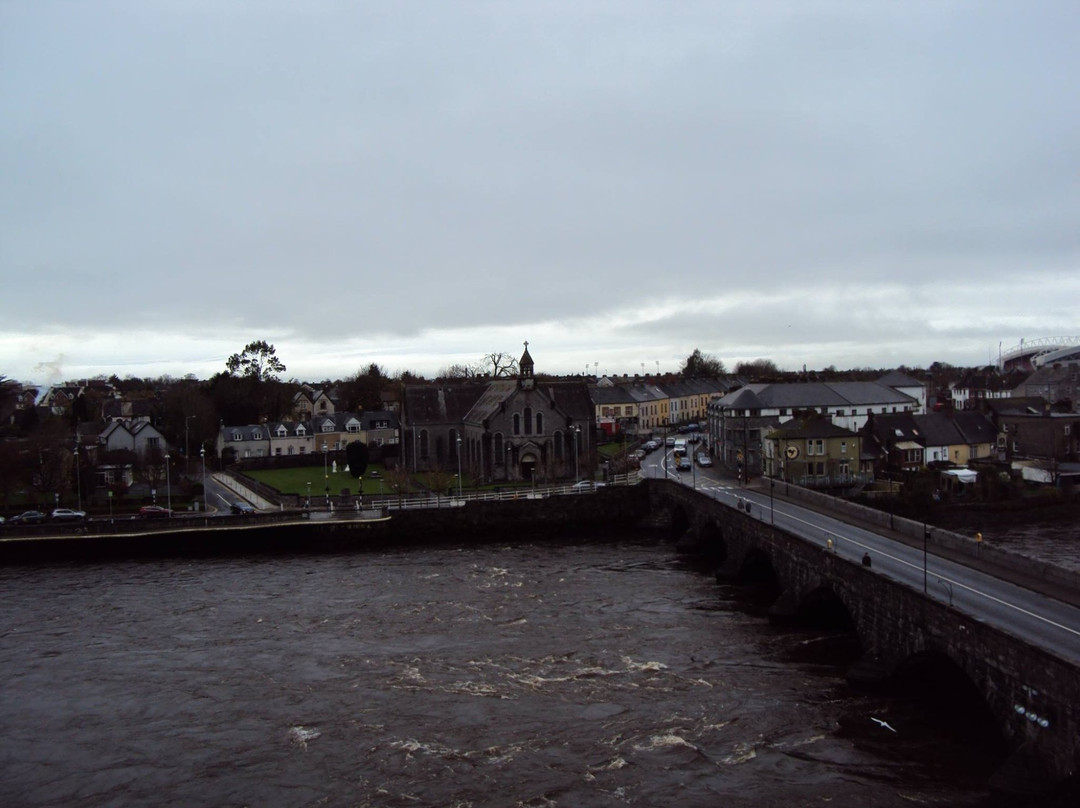 Thomond Bridge景点图片