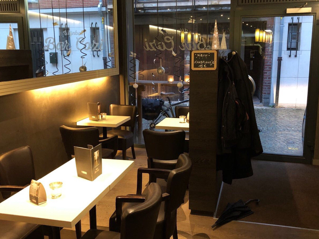 Bar Cozi-阿尔斯特必去景点