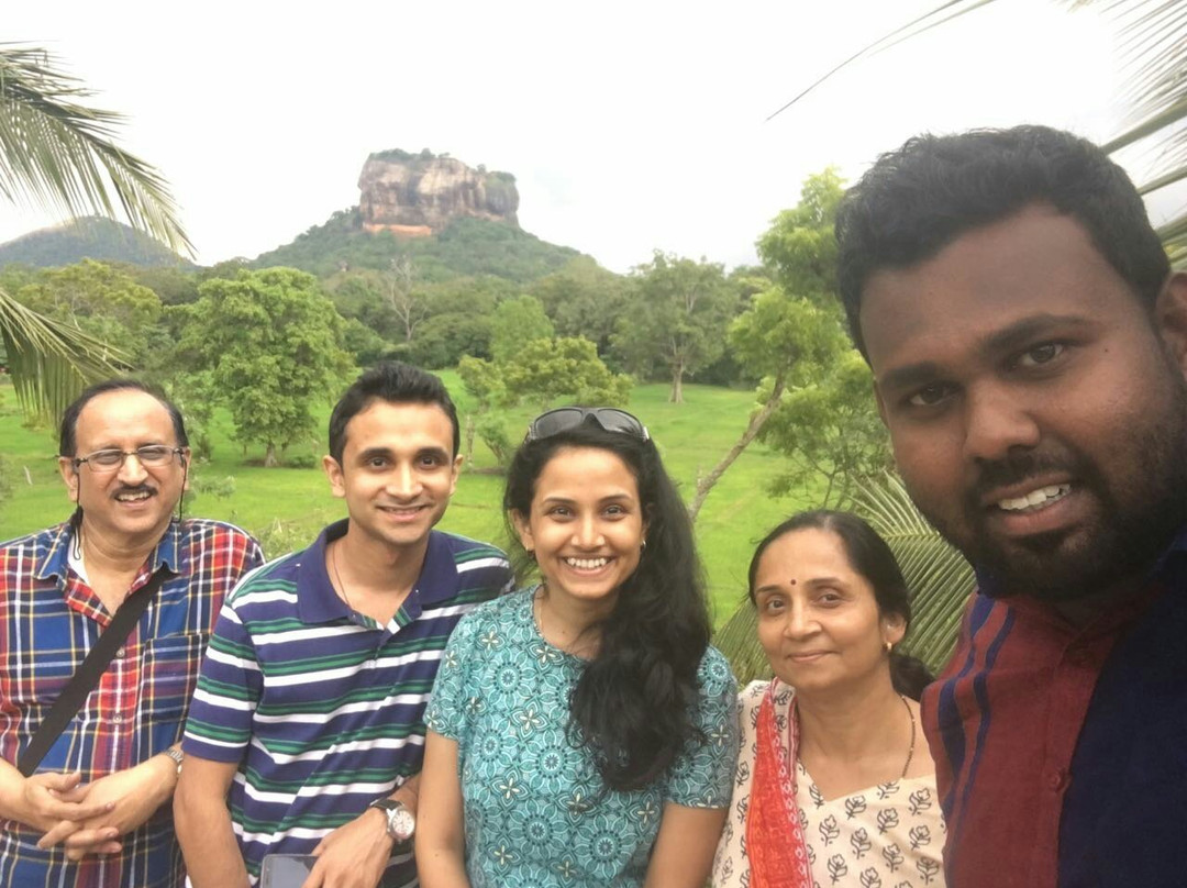 Colour Lanka Tours景点图片