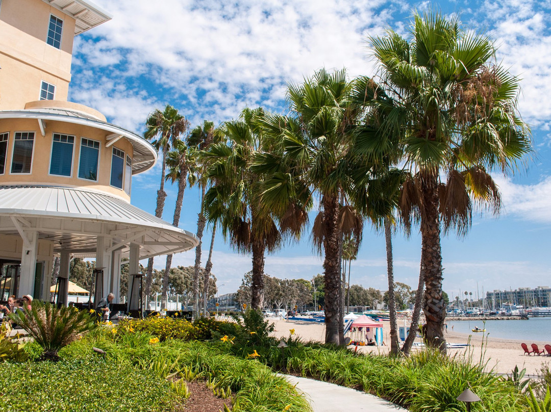 Beachside Restaurant & Bar