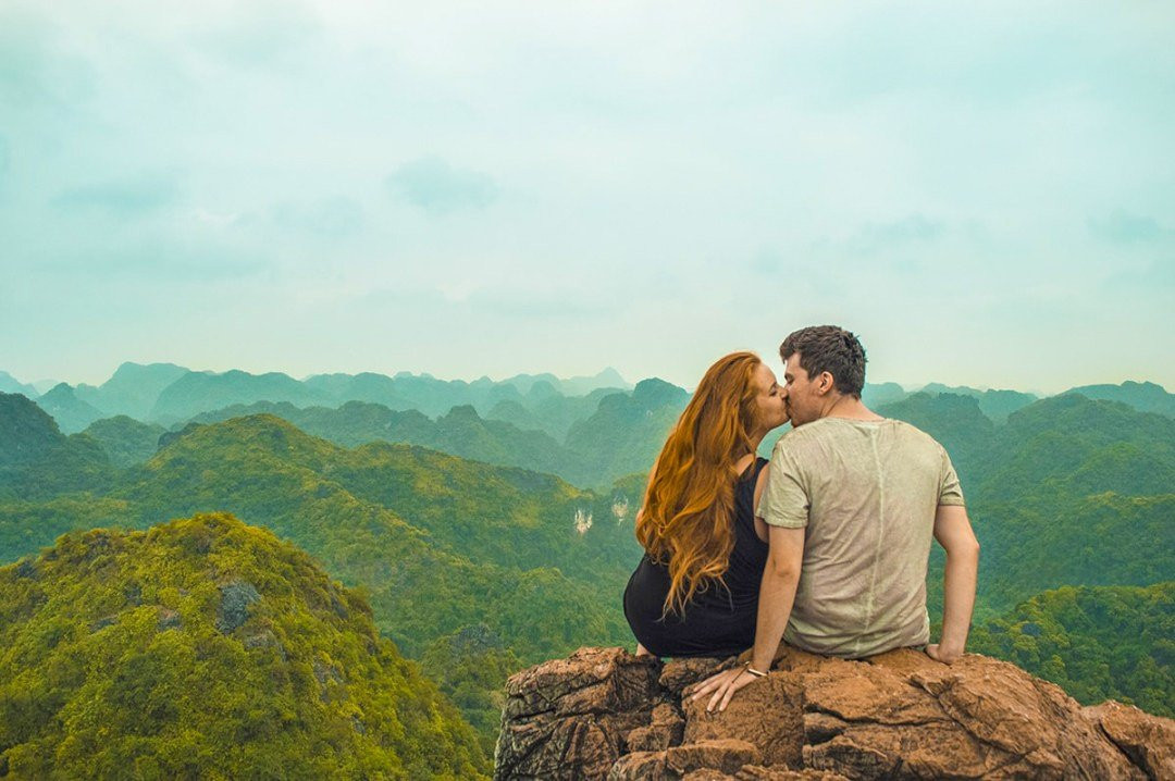 Halong Emotion Cruises Private Charter-团洲岛必去景点